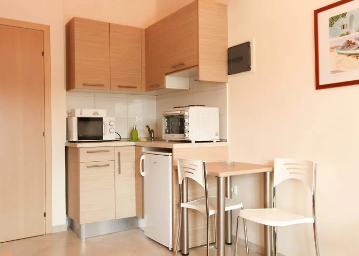 Somnia 스키아토스 타운