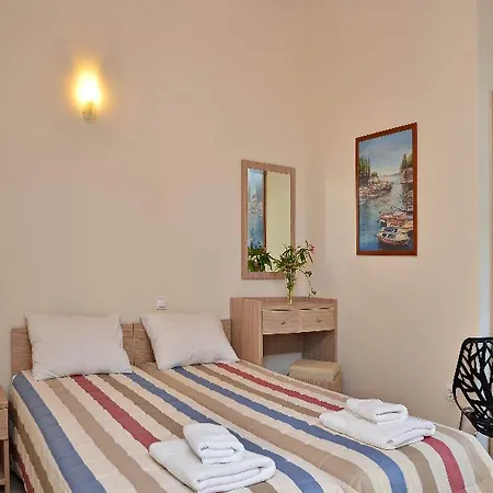 Somnia 3* Σκιάθος Πόλη