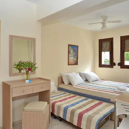 Somnia Aparthotel 4*