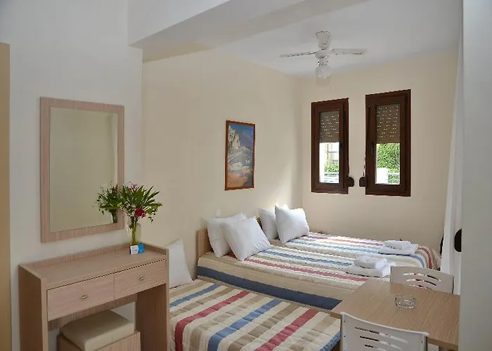 Somnia Aparthotel 3*