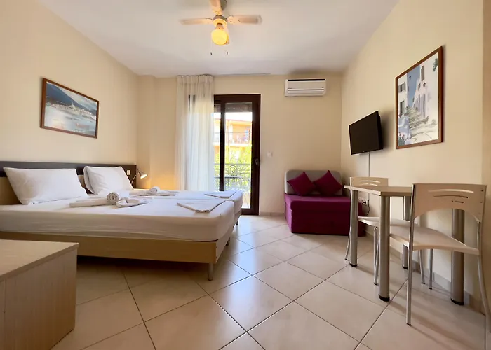 Somnia Aparthotel 3*