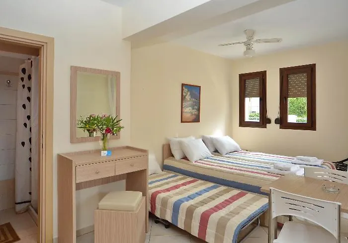 Somnia Aparthotel 3*