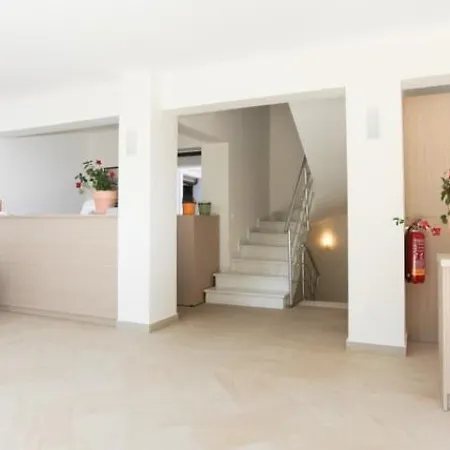Somnia 4* İskados